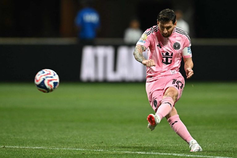 Messi mène Inter Miami à une victoire 2-1 sur Porto à la Coupe du Monde du Club FIFA