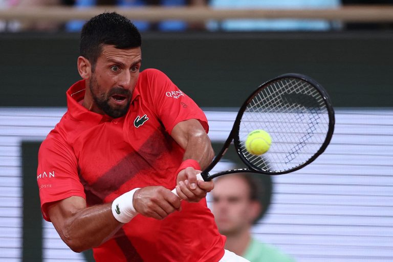 Novak Djokovic s&rsquo;assoule dans les 16 derniers