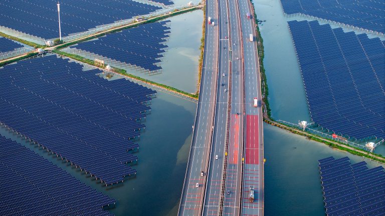 Rapport: le nouveau secteur de l&rsquo;énergie de la Chine poursuit une croissance de haute qualité
