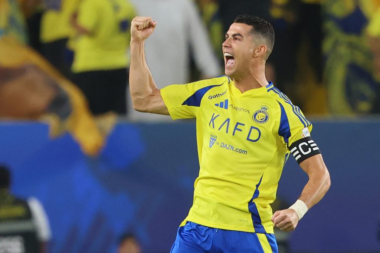 Ronaldo déclare "Al Nassr pour toujours" Après avoir signé une prolongation de deux ans