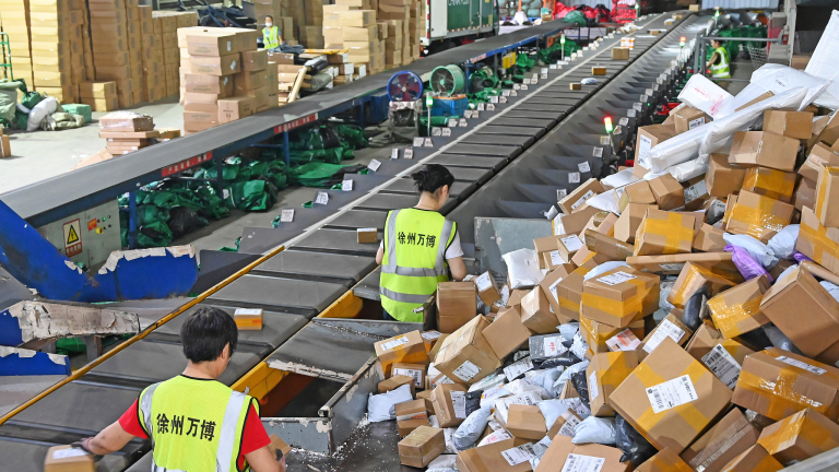 Ventes record du festival chinois 618, alimentée par des échanges et AI