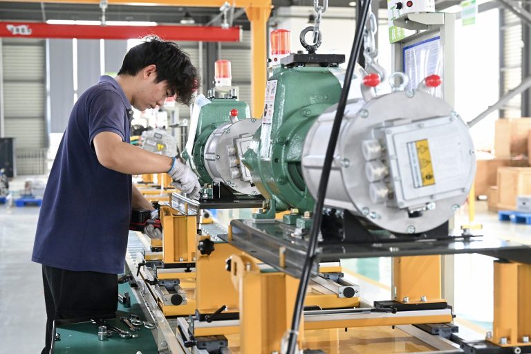 Abondance de la Chine: gérer la transition à travers l&rsquo;investissement
