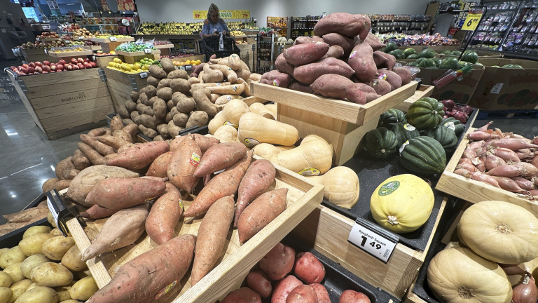 Enquête: La plupart des Américains se sentent pressés par la hausse des coûts d&rsquo;épicerie