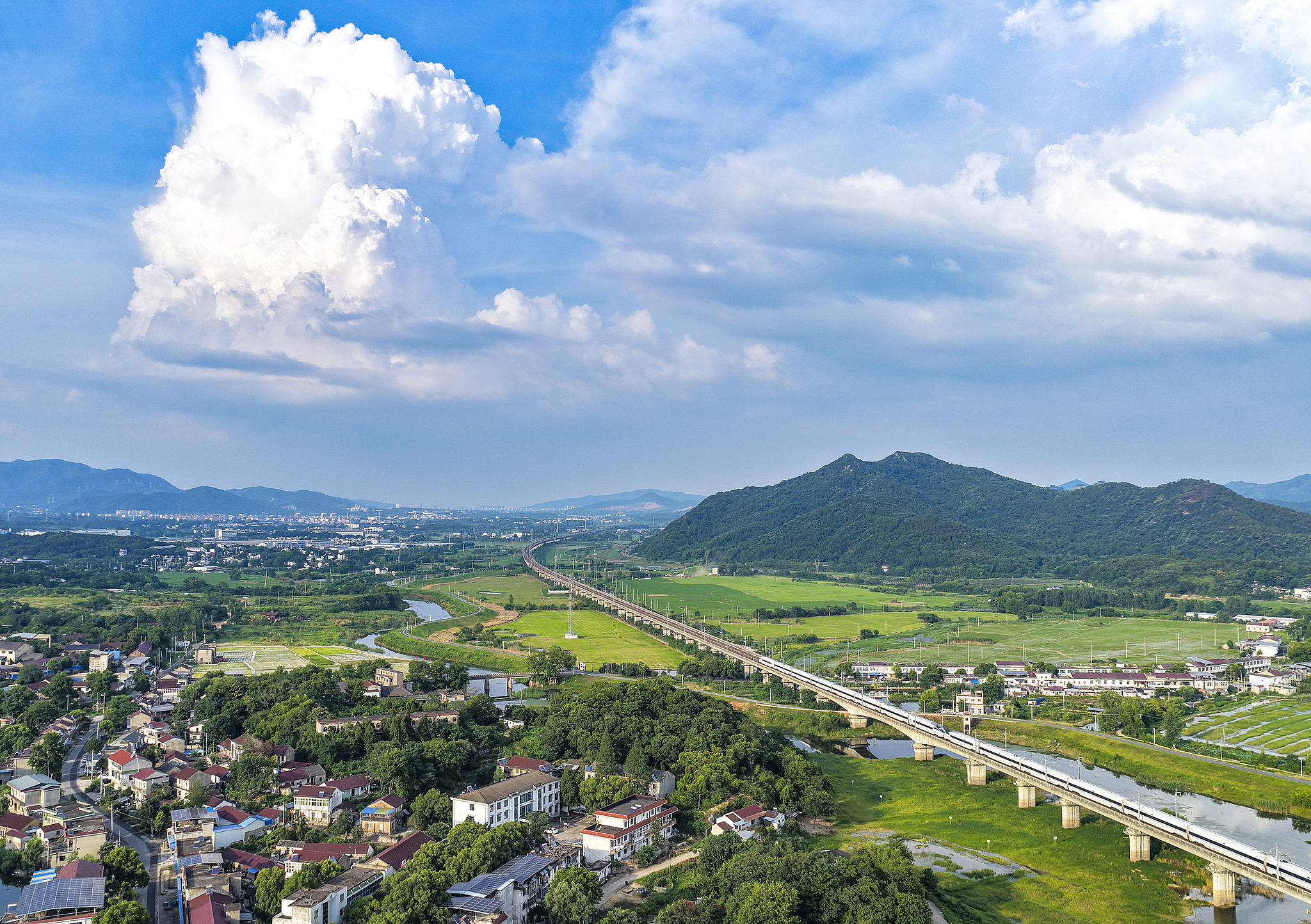 Une vue de la ville de Wuhu dans la province d'Anhui, Chine orientale, 1er juillet 2025. / VCG