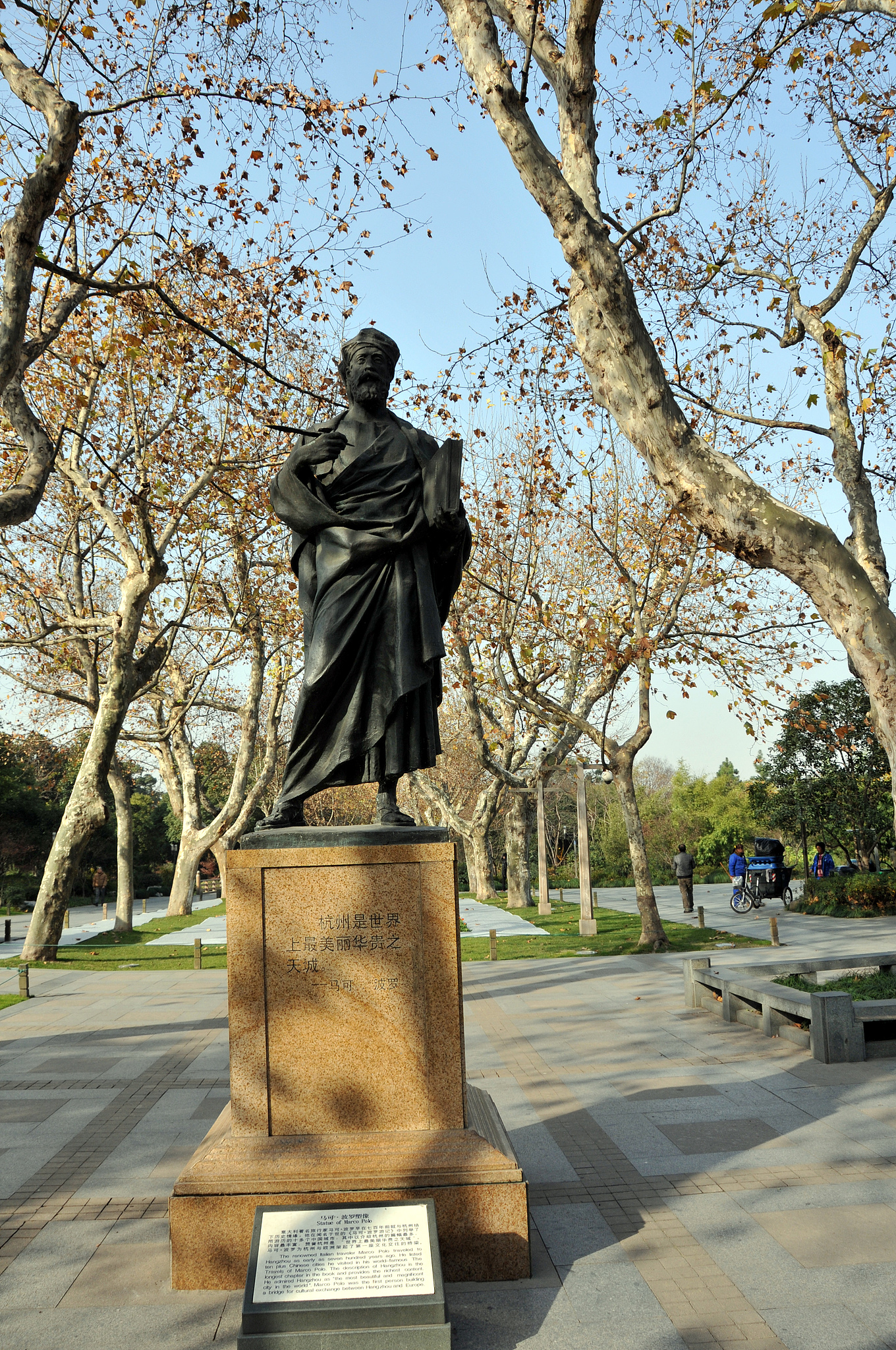 Une photo de fichier montre la statue de Marco Polo à Hangzhou, province du Zhejiang. / VCG