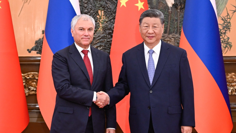 Le président Xi Jinping rencontre le président de l&rsquo;État russe Duma