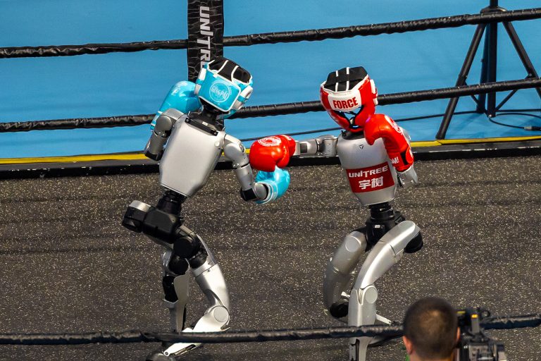 Les jeux de robot humanoïde First World présentent des technologies de pointe