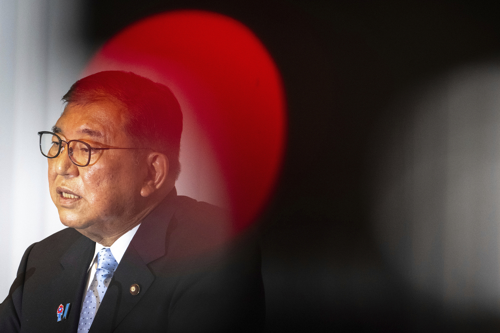 Le Premier ministre japonais Shigeru Ishiba assiste à une conférence de presse au siège du Parti libéral démocrate (LDP) à Tokyo, au Japon, le 21 juillet 2025. / VCG