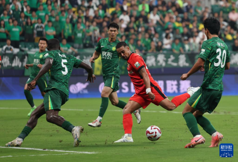 Le triplé de Leonardo laisse tomber Guoan plus derrière le port de la course de titre CSL