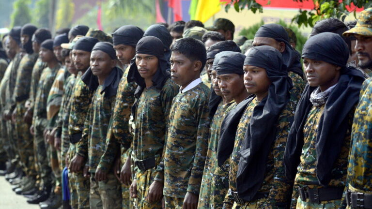 The Indian Maoist rebels announce the end of the fighting