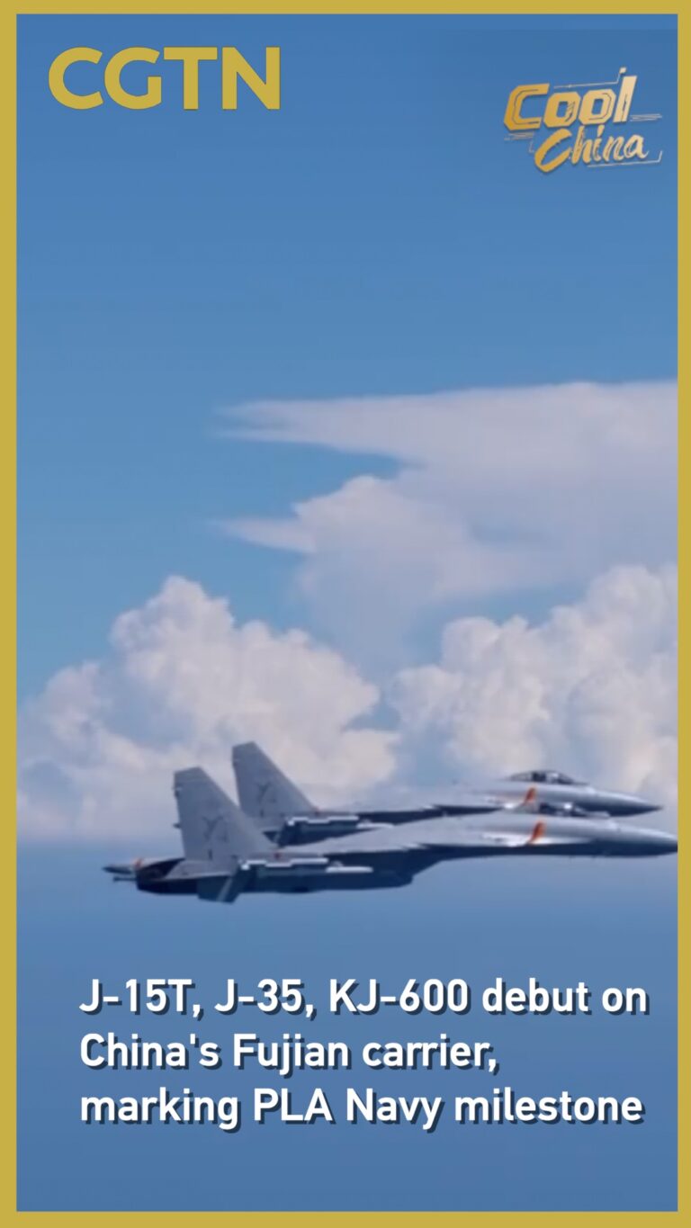Trois types d&rsquo;avions sont testés par catapulte au transporteur du Fujian chinois