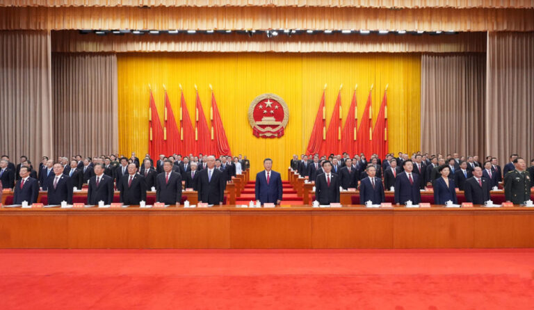 Xi assiste à la collecte d&rsquo;anniversaire de la région autonome du Xinjiang Uygur