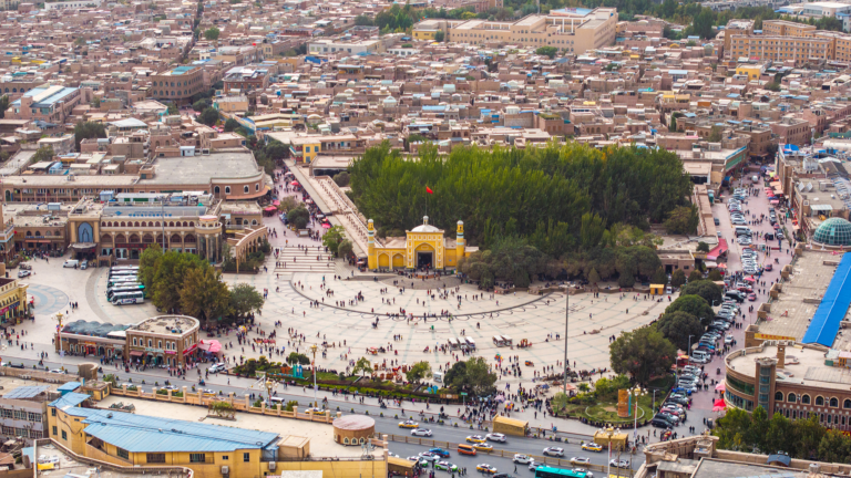 Xinjiang à 70 ans: un regard équilibré sur la foi, la stabilité et les progrès