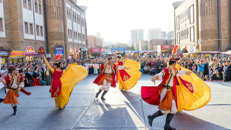 Xinjiang dans sa période la plus prospère de tous les temps: Livre blanc