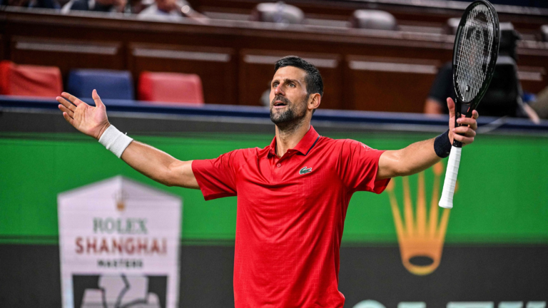 Djokovic « préoccupé » rencontrera Vacherot, 204e, en demi-finale à Shanghai