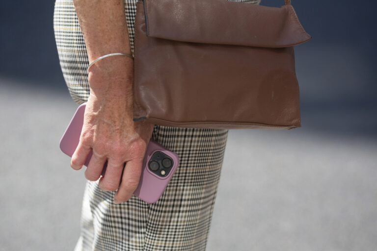 La technologie adaptée à l&rsquo;âge a été déployée pour stimuler le bien-être des personnes âgées