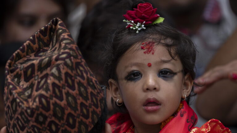 Nepal, the new living goddess is 2 years old and no fear of darkness