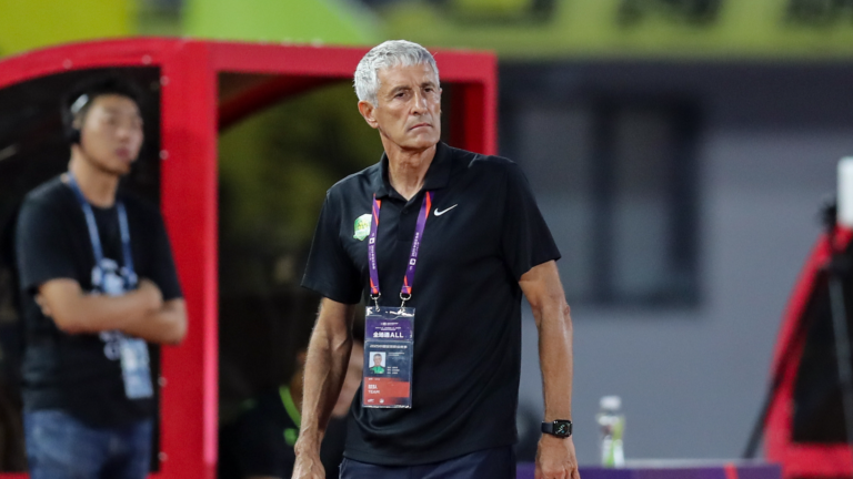 Setien quitte son poste d&rsquo;entraîneur du Beijing Guoan à quatre matches de la fin