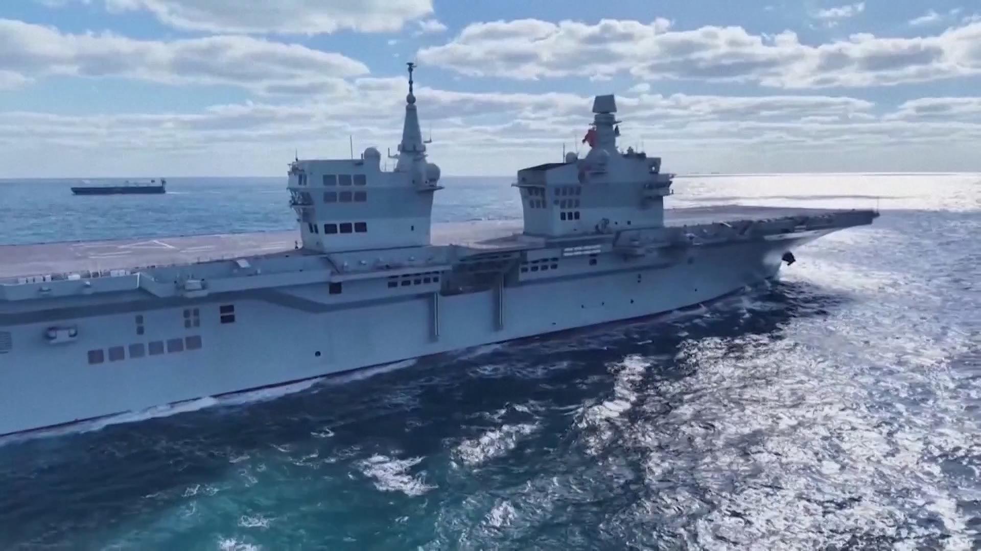 Le Sichuan navigue sur la mer. /VCG