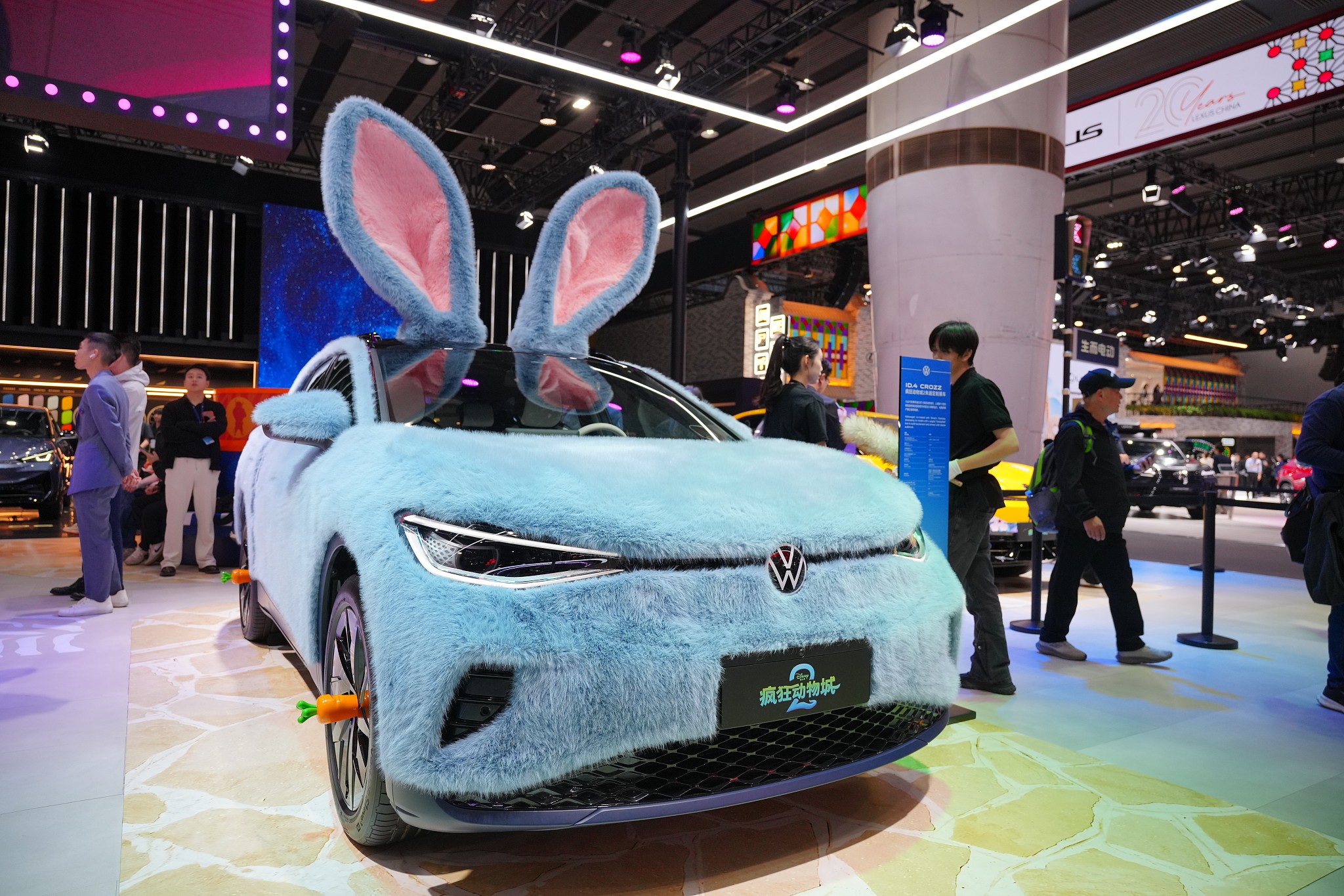 Une voiture personnalisée sur le thème de Zootopie est exposée au salon Auto Guangzhou 2025, dans la province du Guangdong, le 21 novembre 2025. /VCG