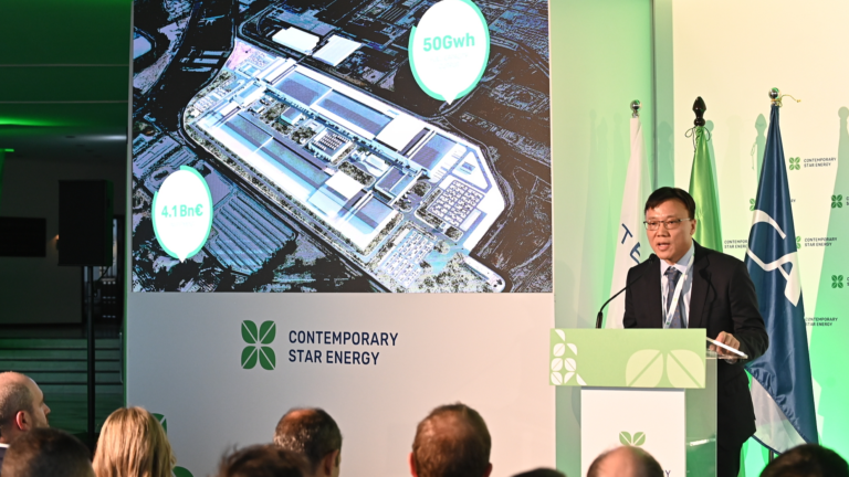CATL et Stellantis inaugurent la construction d&rsquo;une usine de batteries LFP en Espagne