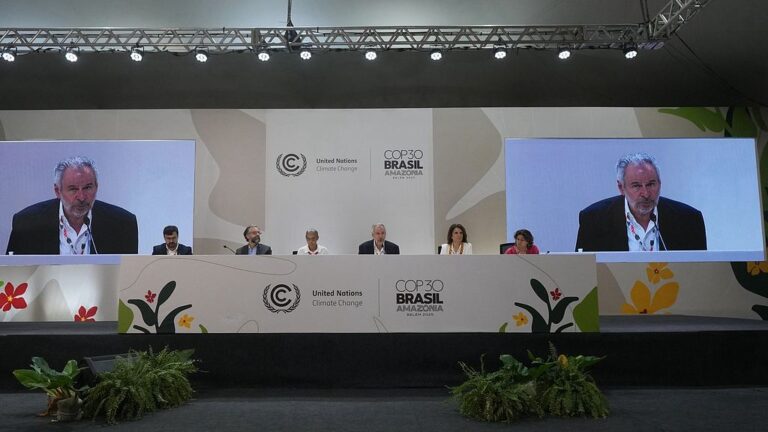 La COP30 se termine au Brésil avec un nouvel accord mondial sur l&rsquo;action climatique