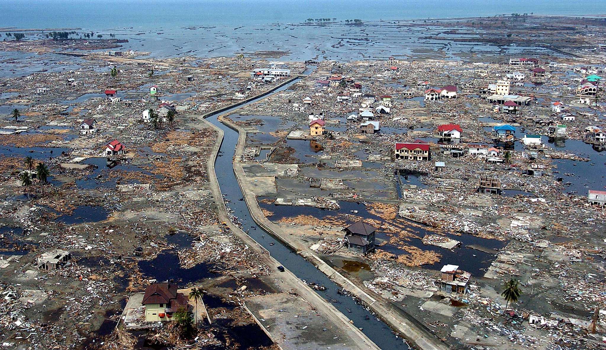 Le district de Banda Aceh a été dévasté par le tremblement de terre et le tsunami, en Indonésie, le 5 janvier 2005. /VCG