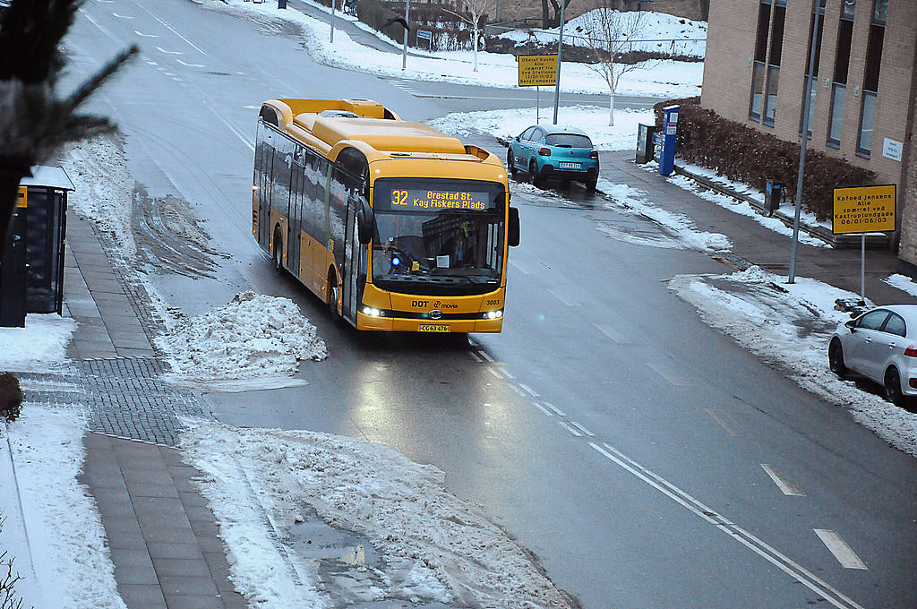 Chutes de neige dans les rues de Copenhague, Danemark, le 11 février 2026. /VCG