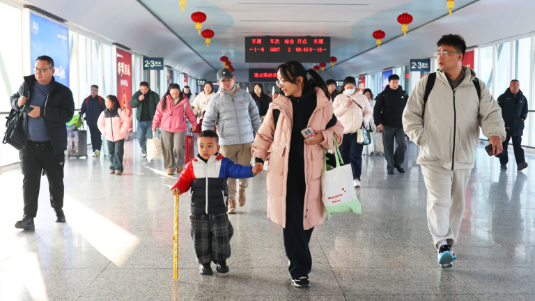 Plus qu&rsquo;un voyage : comment la ruée vers les voyages à Chunyun reflète une Chine en mutation