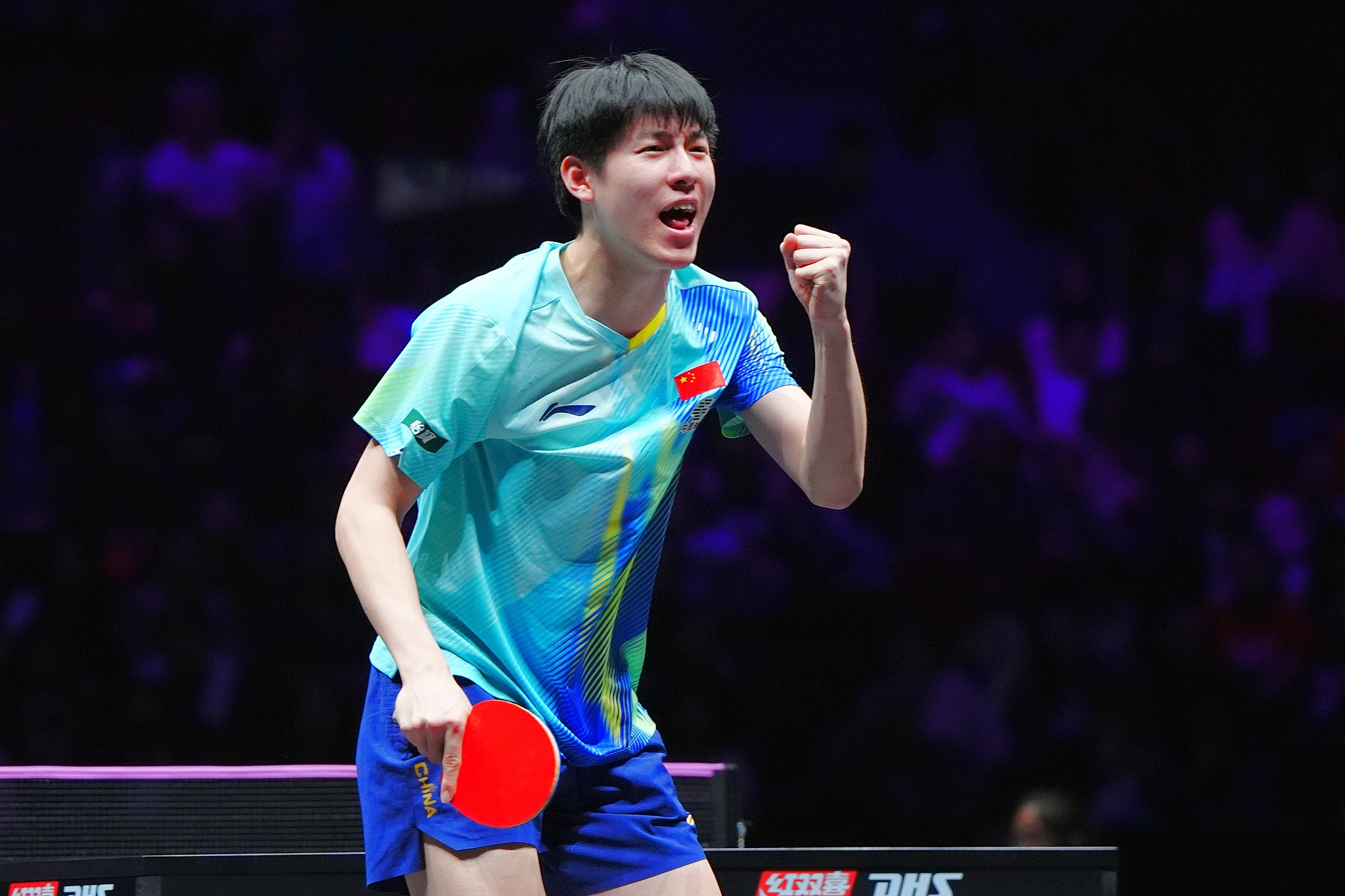 Wen Ruibo, de Chine, en simple messieurs aux Championnats WTT 2026 de Chongqing, à Chongqing, en Chine, le 10 mars 2026. /VCG 