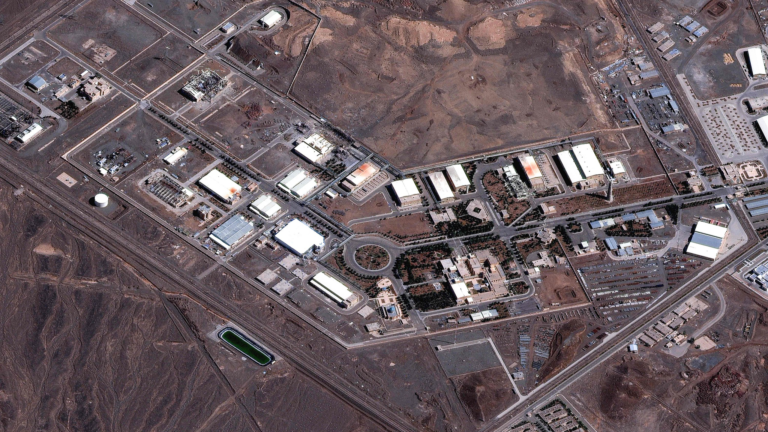 Axios : les États-Unis et Israël envisagent une mission des forces spéciales pour saisir l&rsquo;uranium iranien