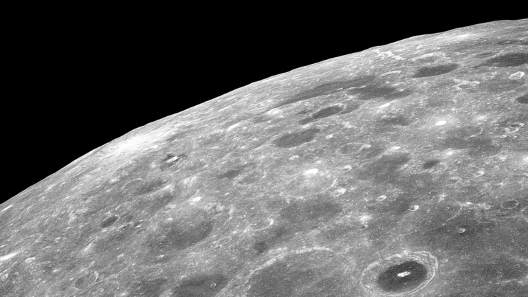 Des scientifiques chinois améliorent la carte chimique de la Lune en utilisant des données de la face cachée