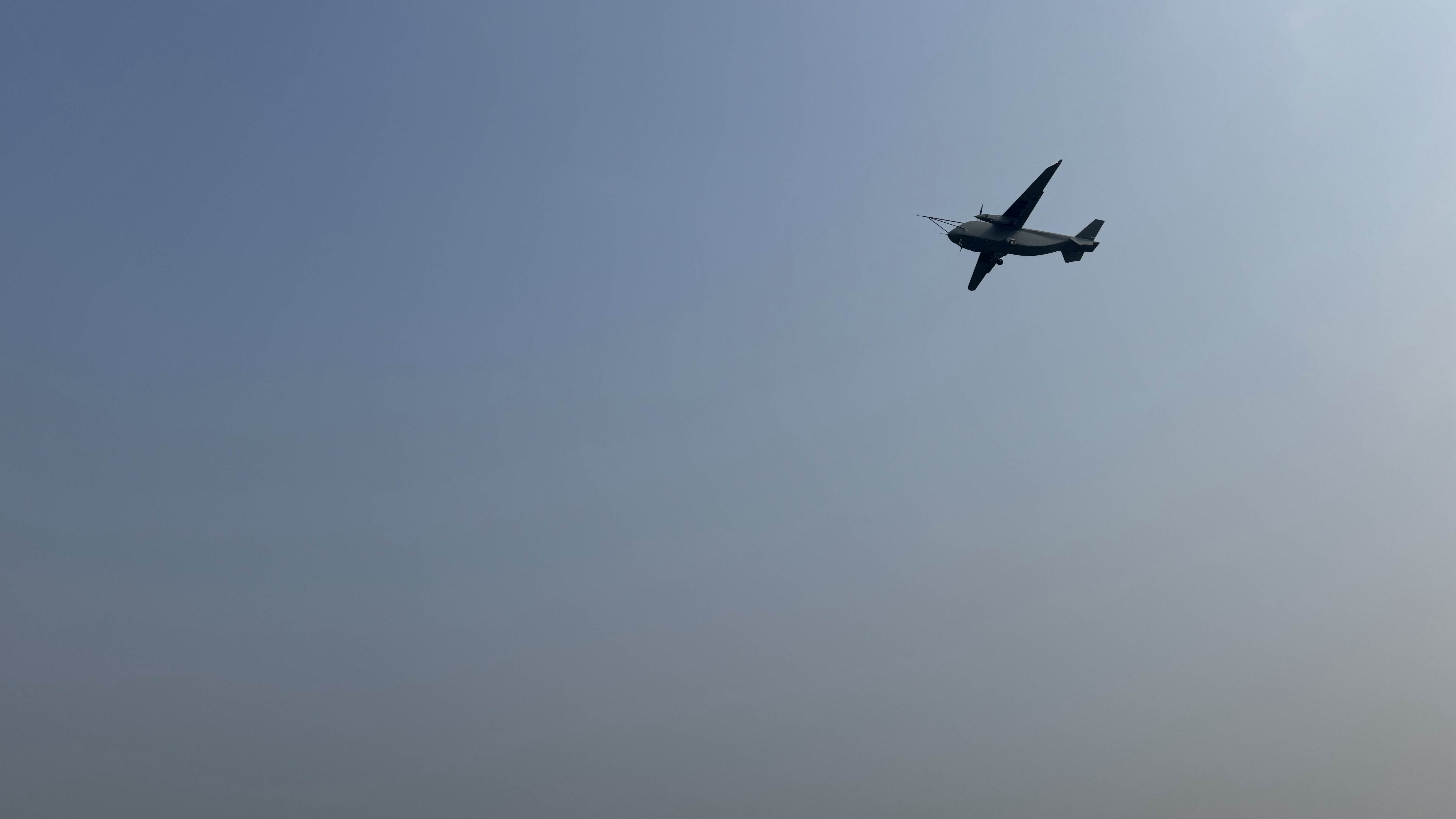 Le grand drone de transport de classe 7 tonnes, Changying-8, lors de son vol inaugural, le 31 mars 2026. /CMG