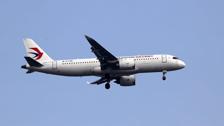 Les avions chinois C919 et C909 desserviront de nouvelles routes aériennes