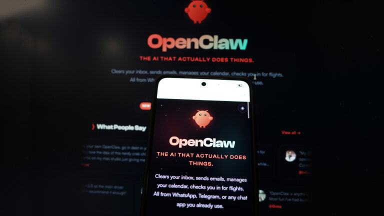 OpenClaw : l&rsquo;outil d&rsquo;IA qui a battu tous les records et provoqué une panique en matière de sécurité