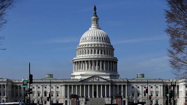 « Pas l’Amérique d’abord » : la guerre non autorisée entre les États-Unis et l’Iran fait face à des réactions négatives
