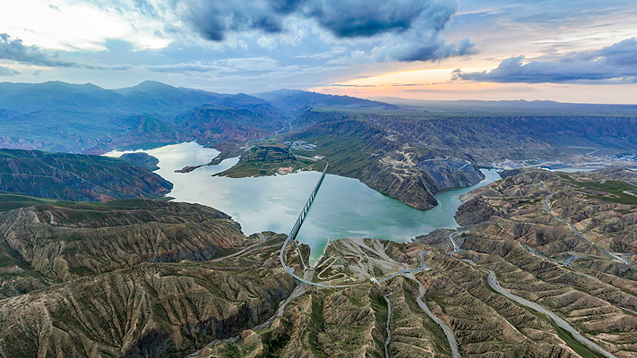 Une vue de la centrale hydroélectrique de Yangqu, dans la province du Qinghai (nord-ouest de la Chine), le 1er septembre 2024. /VCG