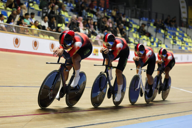 Les coureurs chinois remportent deux médailles d&rsquo;or lors de la première journée de la Coupe du monde de cyclisme sur piste
