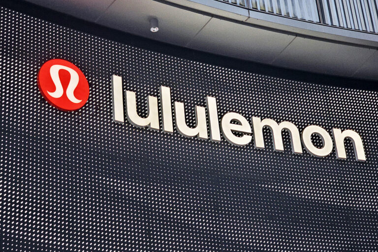 Lululemon fait face à une enquête au Texas sur des « produits chimiques éternels »
