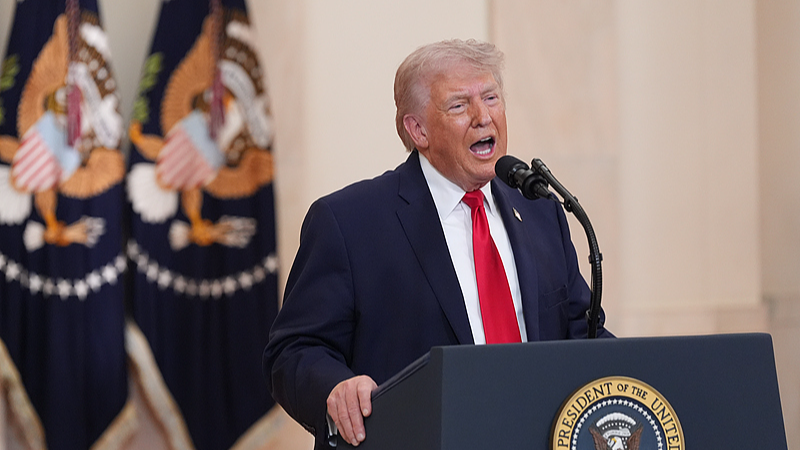 Le président américain Donald Trump parle de la guerre en Iran depuis le Cross Hall de la Maison Blanche à Washington DC, États-Unis, le 1er avril 2026. /VCG