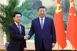 Xi rencontre l&rsquo;envoyé spécial du dirigeant laotien Thongloun