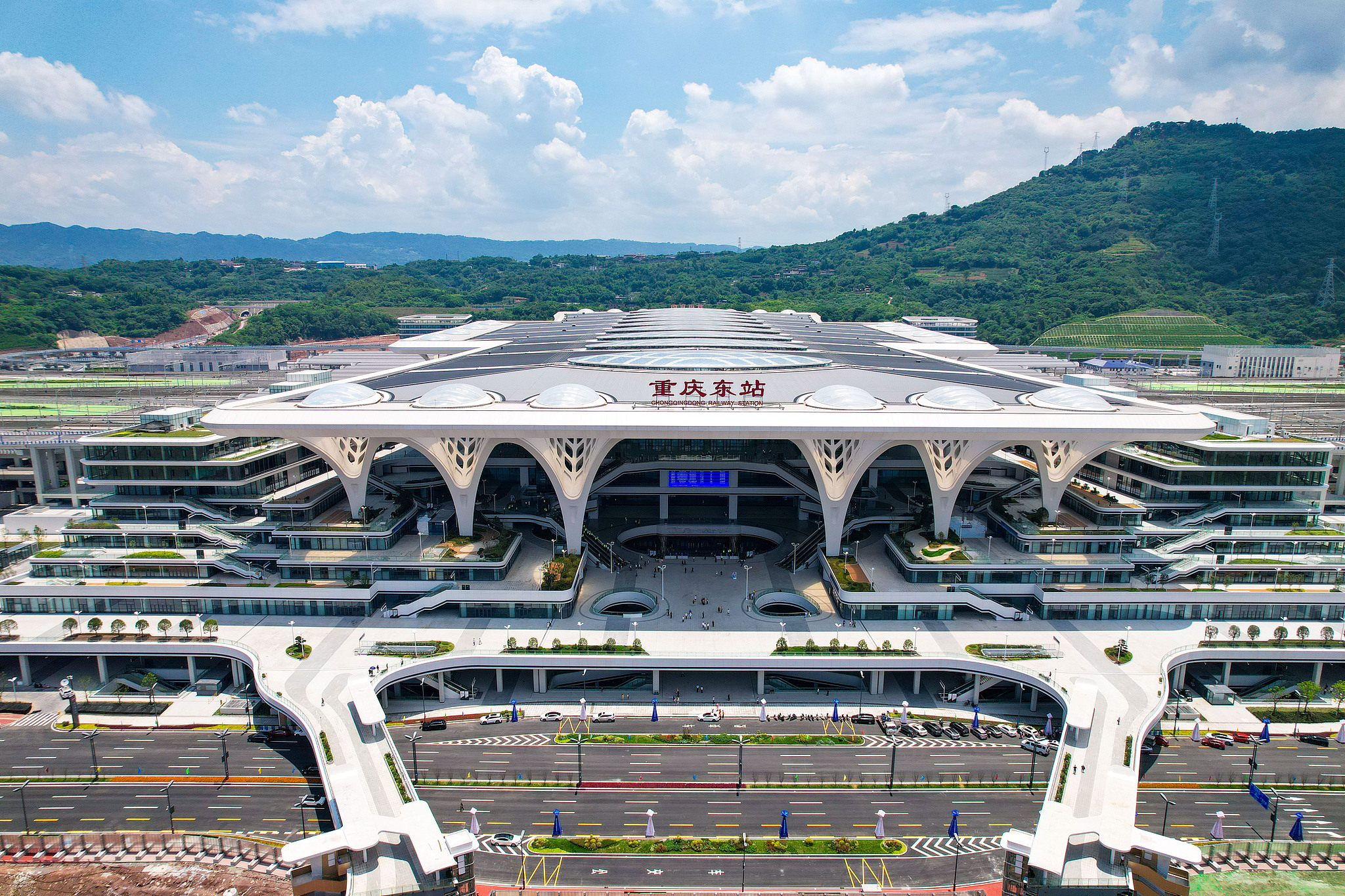 La gare de Chongqing Est, dans le sud-ouest de la Chine, le 27 juin 2025. /VCG