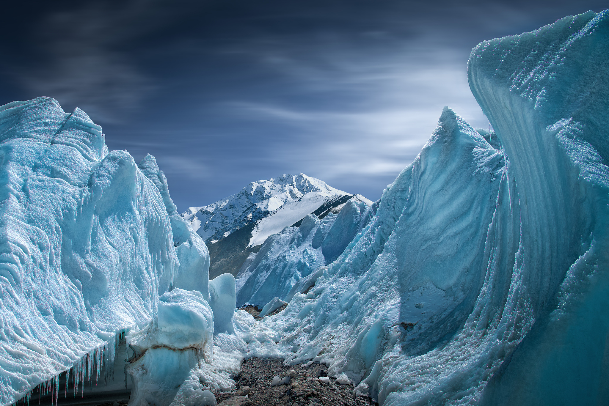 Le glacier Yebokangjiale à Xigaze, région autonome de Xizang, sud-ouest de la Chine. /VCG