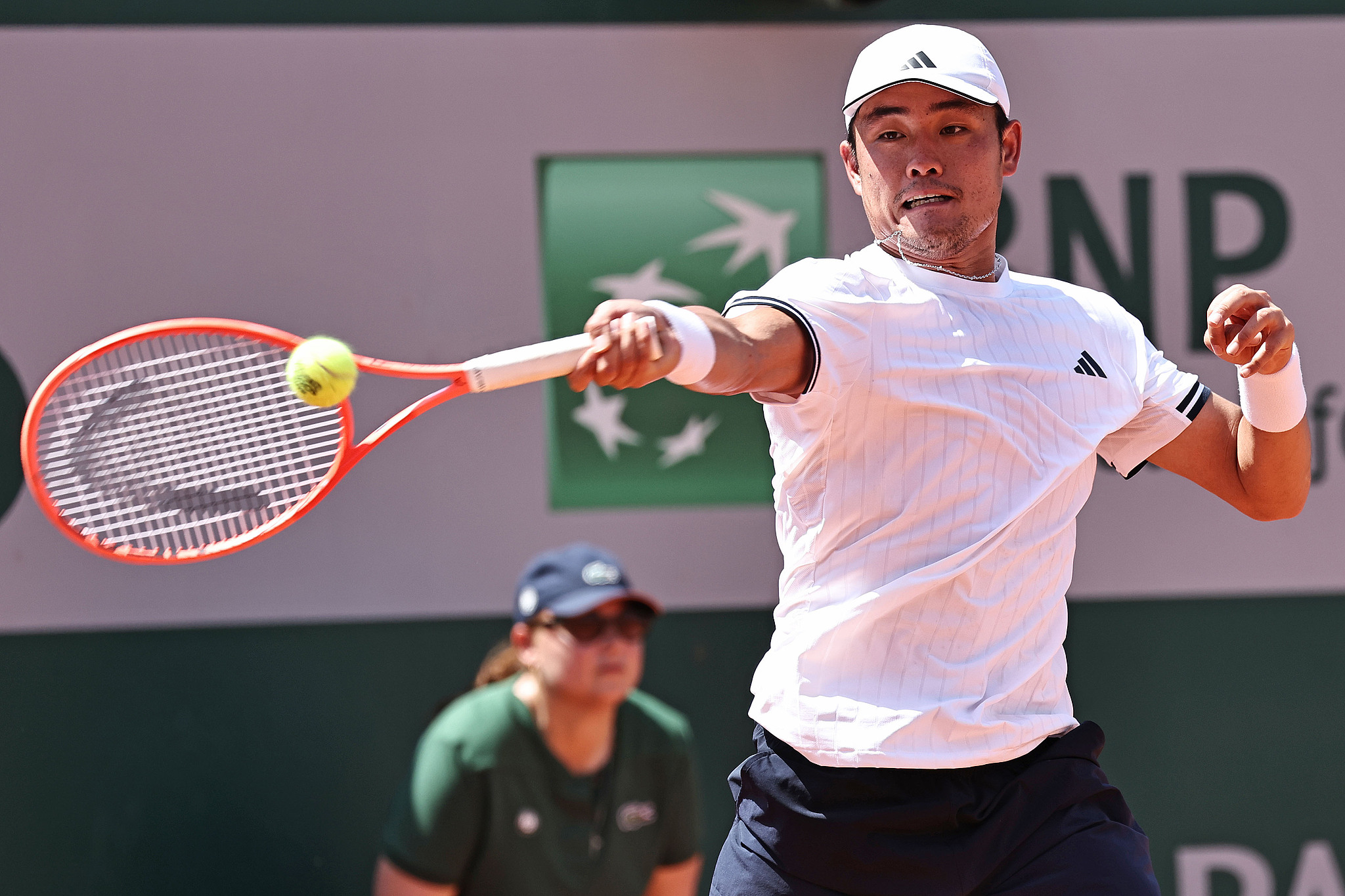 Le Chinois Wu Yibing fait son retour lors de la 5e journée de Roland Garros à Paris, France, le 28 mai 2026. /VCG