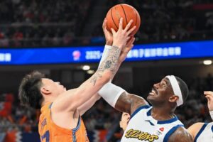 Brandon Goodwin propulse les Sharks devant les Lions lors du premier match de la finale de la CBA