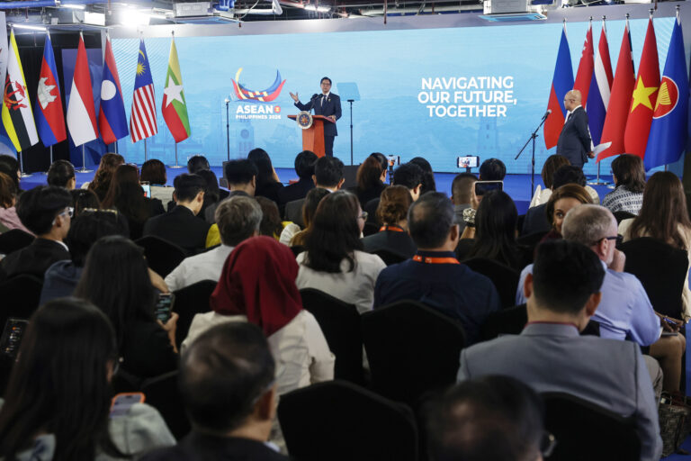 Le président philippin Ferdinand Marcos Jr s'adresse à une conférence de presse en marge du 48e sommet de l'Association des nations de l'Asie du Sud-Est (ASEAN) et des réunions connexes à Lapu-Lapu, province de Cebu, Philippines, le 8 mai 2026. /VCG