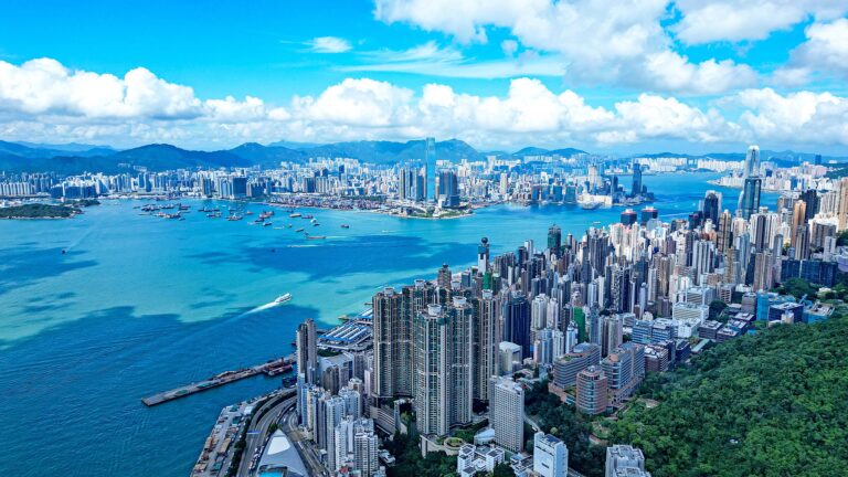 Une vue de la région administrative spéciale de Hong Kong, dans le sud de la Chine. /VCG