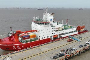 La Chine conclut sa 42e expédition en Antarctique alors que Xuelong 2 rentre chez elle