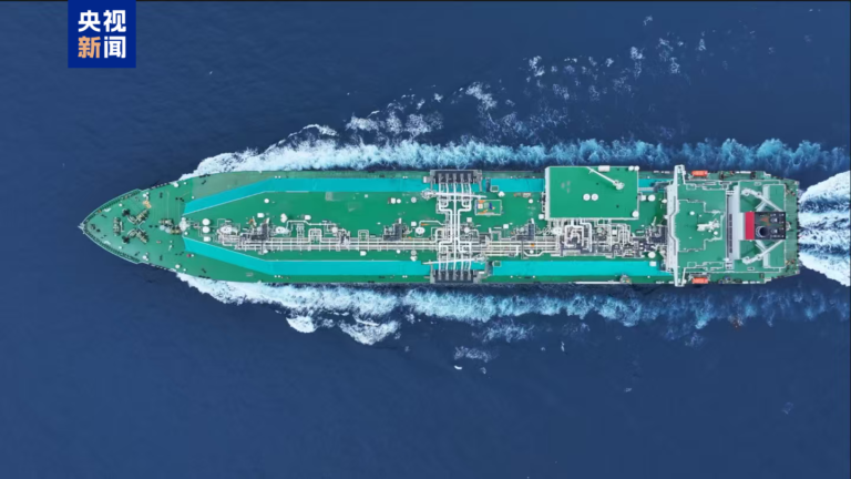Le méthanier Puteri Johor en mer. /CMG