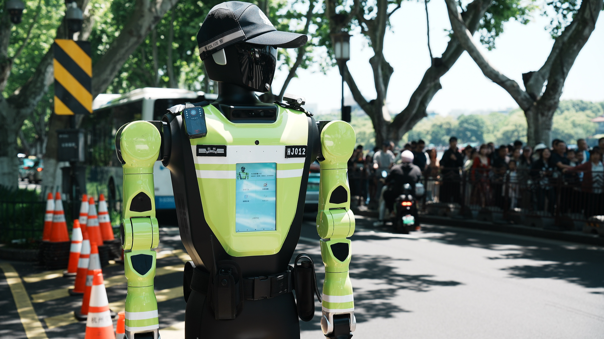 La Chine présente la « collaboration homme-machine » pendant la fête du Travail